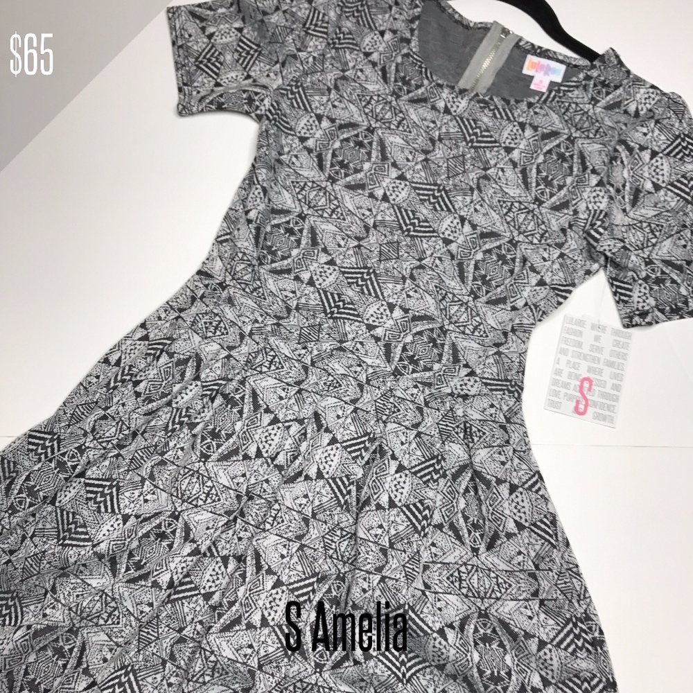 LuLaRoe Amelia Dress Pockets Pleats